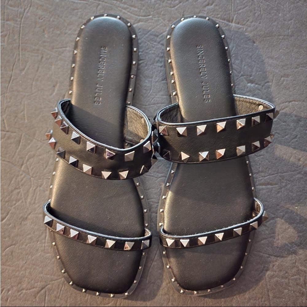 Sincerely Jules Black Studded Flat Sandals 9